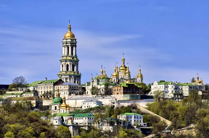 Ukrainians consider Kiev-Pechersk Lavra a symbol of the country – e-survey