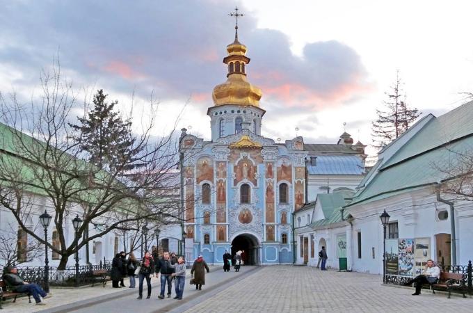 С 21 января в Киево-Печерской Лавре возобновляется совершение молебнов