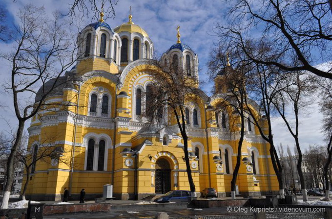 Киевский патриархат придумал, как легализовать захват Владимирского собора