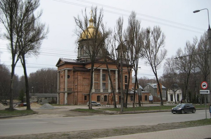 В Тернополе УПЦ КП «оттяпала» у общины 2 гектара парка, – активисты