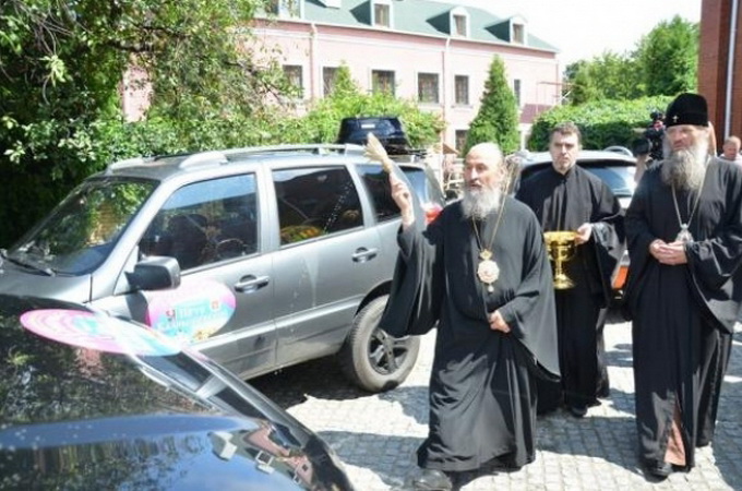 Запорожцы совершат паломнический автопробег к святыням Сербии