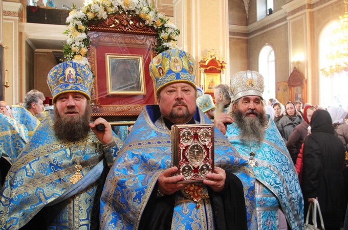 Two-thousand Cross Procession with a miraculous icon held in Sumy (PHOTO)