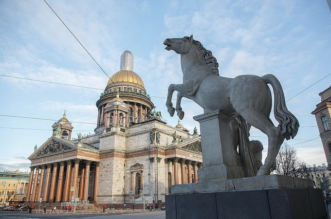 Суд відмовив у позові противникам передачі Ісаакіївського собору Церкві