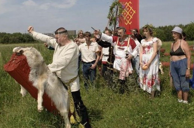 Разрушить миф: в Церкви будут бороться с распространением неоязычества