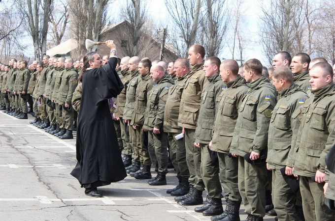 В УПЦ опровергают информацию об ограничении капелланского служения священников 