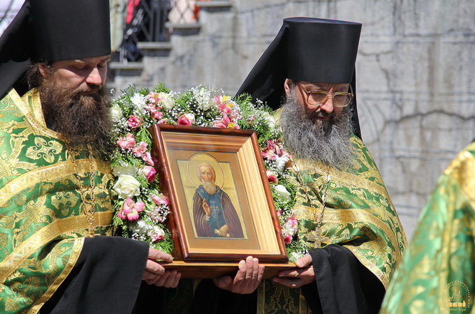 В Святогорской лавре почтили память преподобного Сергия Радонежского (ФОТО)