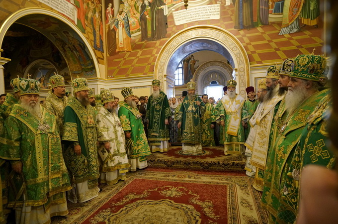 В Киевской лавре совершили Крестный ход в честь преподобного Антония Печерского 