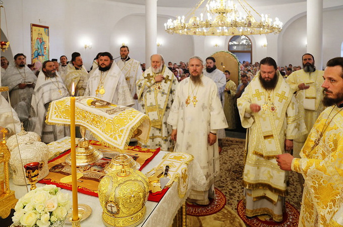 В Ізюмській єпархії відзначили ювілей оновлення образу «Спас Нерукотворний»