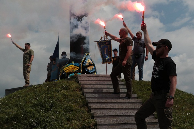 Під Львовом перепоховали членів дивізії СС «Галичина»