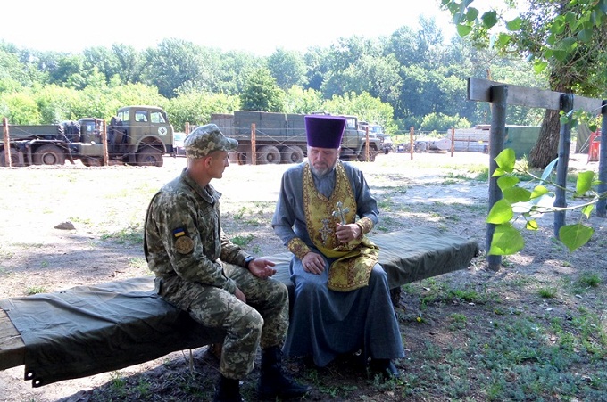 Священики УПЦ відвідали полонених військових на непідконтрольних територіях