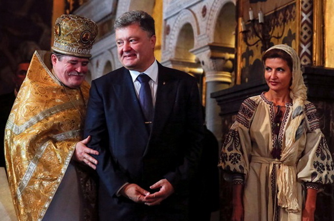 Elephant in church shop: Poroshenko’s new religious embarrassment