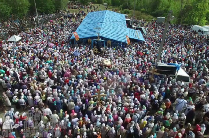 Cross procession to Josaphat Valley gathers about 35 000 believers (PHOTOS)