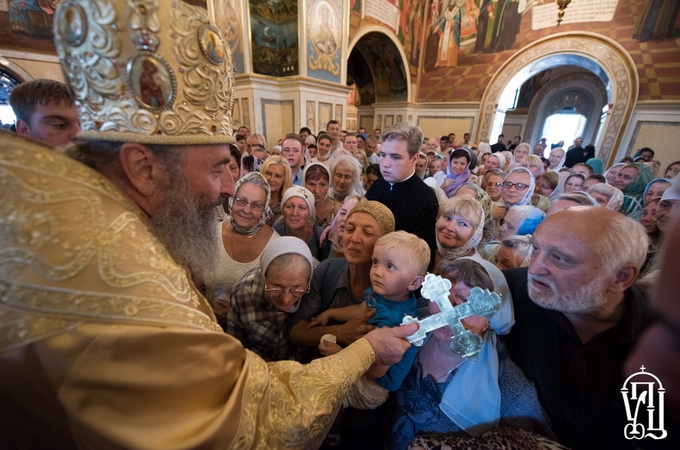 Предстоятель УПЦ: Задача духовенства – установление тесных контактов с народом (ВИДЕО)