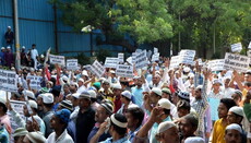 Индийских мусульман вынудили бежать из-за убийства исполнителя религиозных гимнов