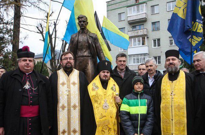 Jewish Committee outraged at opening the monument to OUN fighter in Zhitomir