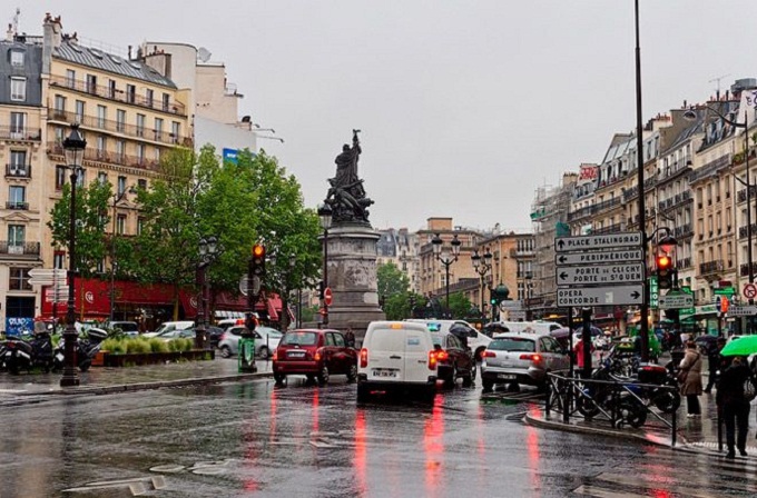 В пригороде Парижа жители не позволили мусульманам провести намаз на улице