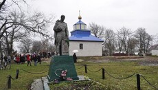 В селе Мехедовка освятили новопостроенный храм УПЦ на месте сгоревшего