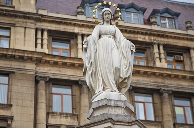 Во Львове обнаружили «минера» скульптуры Божией Матери