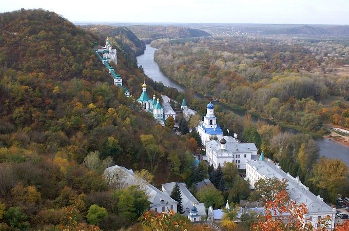 Святогорская лавра опубликовала церковный видеокалендарь на предстоящую седмицу