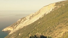 Портал Святой Горы Афон презентовал фильм о пещере невидимых старцев (ВИДЕО)