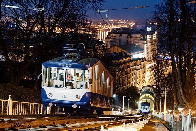 Рождественской ночью транспорт в Киеве будет работать на три часа дольше