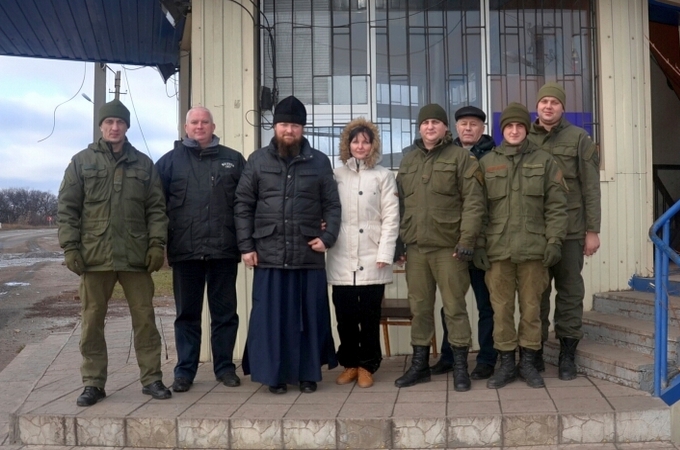 На Святки клирик Криворожской епархии УПЦ посетил бойцов ВСУ на передовой