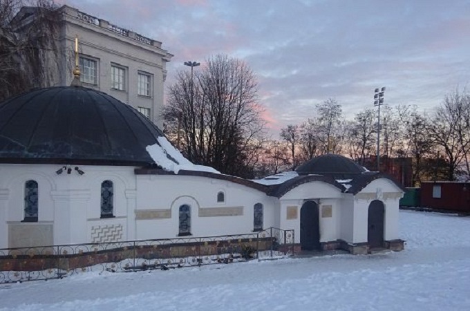 У Києві поліція затримала двох осіб, що намагались підпалити монастир УПЦ