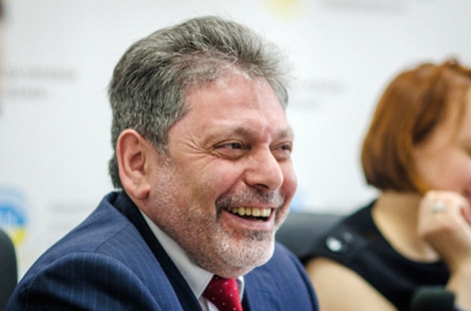 Нардеп от БПП Шверк считает поджог Десятинного монастыря «перформансом»