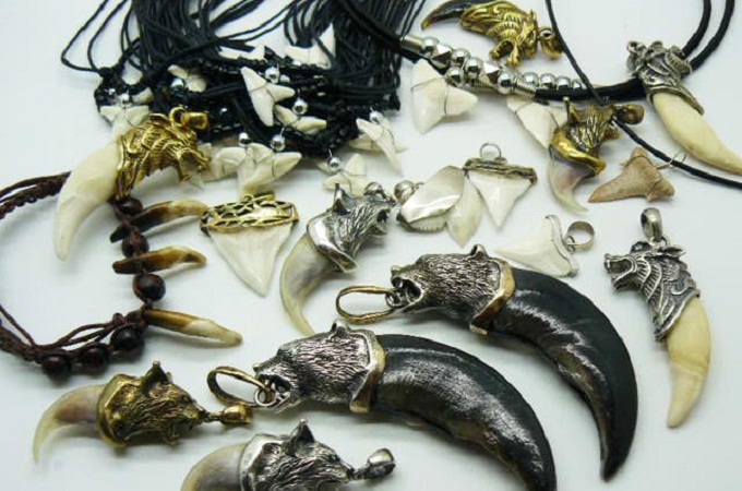 Охранники в аэропортах США учатся адекватно реагировать на амулеты индейцев