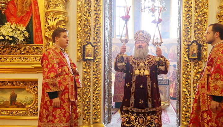 Наместник Киево-Печерской Лавры митрополит Вышгородский и Чернобыльский Павел.