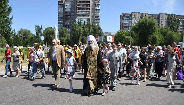 Дитячий хресний хід в Запоріжжі