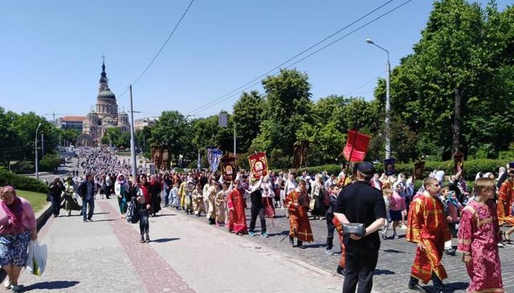 У Харкові пройшов хресний хід