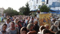 Численний хресний хід пройде з Ужгорода до Домбокського монастиря