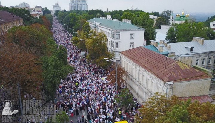 Крестный ход УПЦ в Киеве 27 июля 2018 года