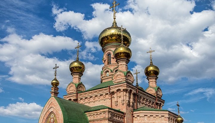 Свято-Покровский Голосеевский мужской монастырь, монахиня Алипия (Авдеева), годовщина смерти, Божественная литургия, Киев, Митрополит Онуфрий