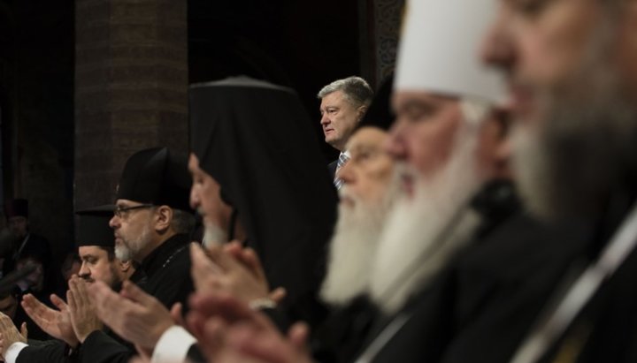 Петр Порошенко на "объединительном Соборе"