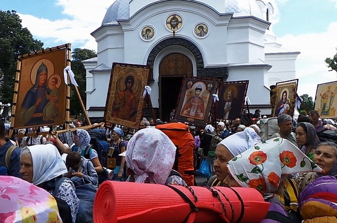 Начало Крестного хода в Каменце-Подольском (ФОТОРЕПОРТАЖ)