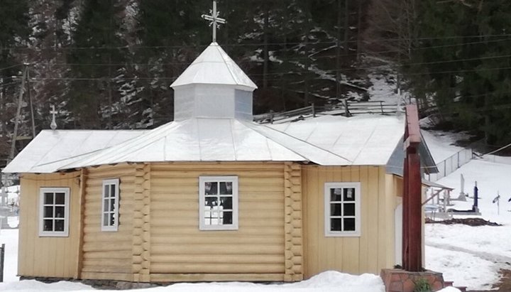 Свято-Димитрівський храм УПЦ, село Пробійнівка.