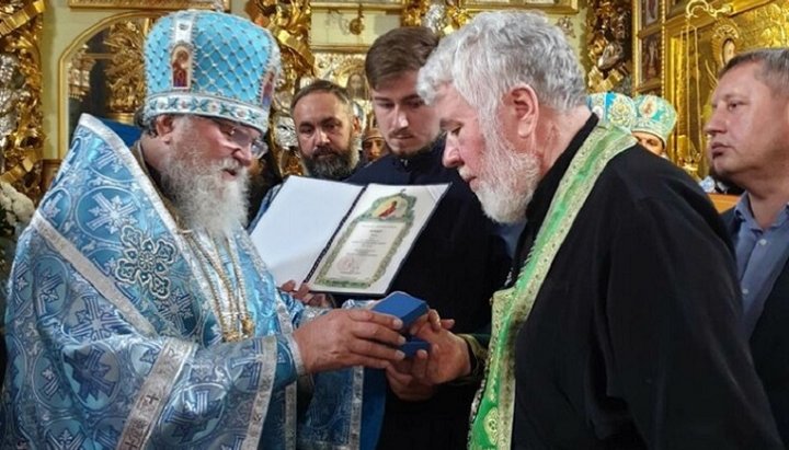 Archbishop Michael handed church awards to the clergy of Rovno Eparchy. Photo: press service of Rovno Eparchy of the UOC