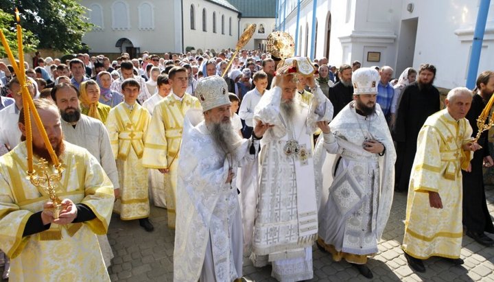 Торжества по случаю освящения нового Свято-Иверского храма. Фото: Почаевская лавра