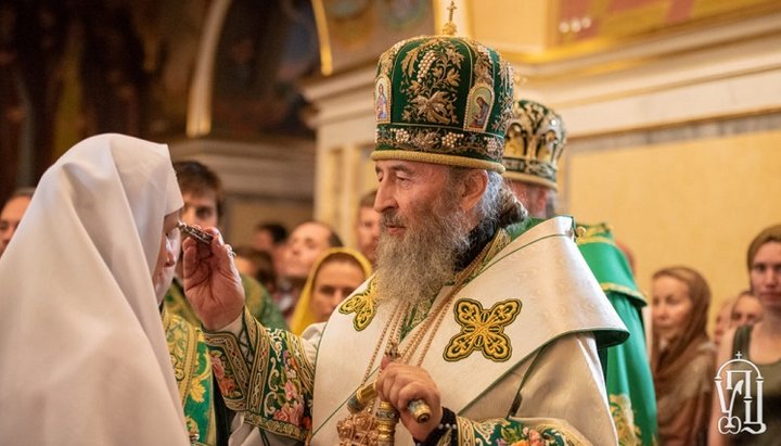 Блаженнейший Онуфрий на всенощном бдении в Киево-Печерской лавре в канун Пятидесятницы. Фото: УПЦ