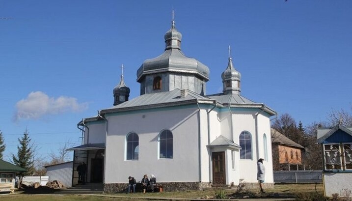 Biserica Sfinţilor Apostoli Pentru şi Pavel, sat. Zavoloca. Imagine: UJO