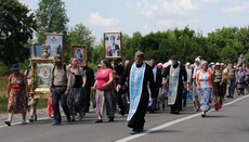 Procesiunea internațională spre Lavra Poceaev a trecut frontiera Ucrainei