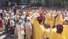 Filaret gathers about 300 people for “cross procession” of UOC KP