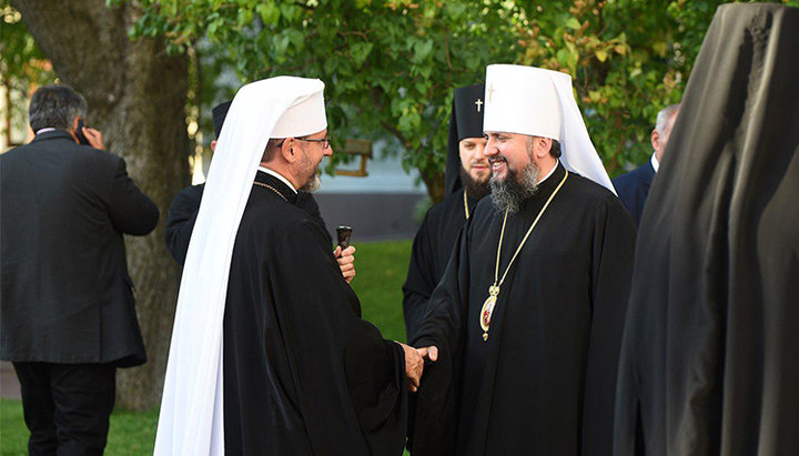 Глава УГКЦ Святослав Шевчук із главою ПЦУ Епіфанієм Думенком. Фото: pomisna.info