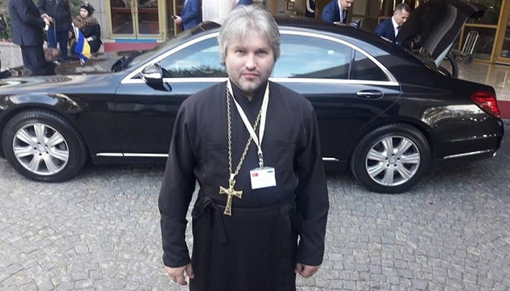 Cleric of the OCU Alexander Dediukhin. Photo: raskolam.net