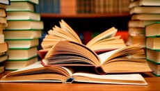 Викладач КДА: Паперова книга допомагає боротися з цифровою залежністю