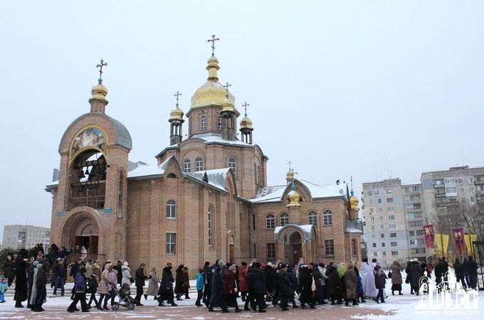 В Северодонецке состоялся Рождественский крестный ход (+ФОТО, ВИДЕО)