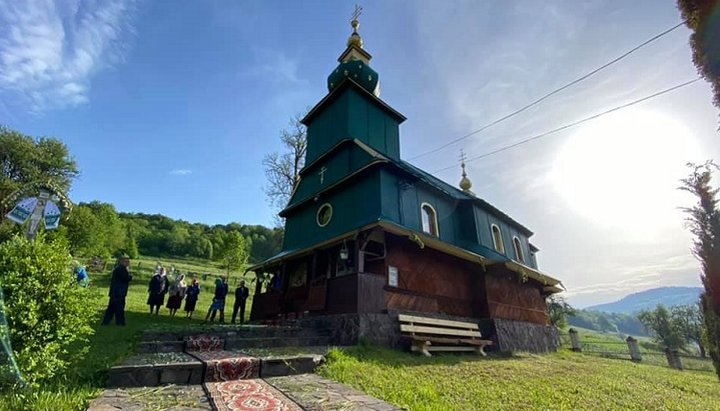 Свято-Троицкий храм УПЦ села Котельница. Фото: m-church.org.ua