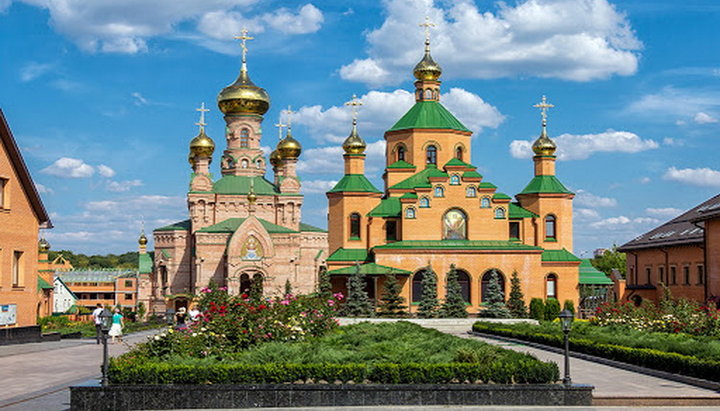 Покровська Голосіївська пустинь. Фото: kiev-foto.info